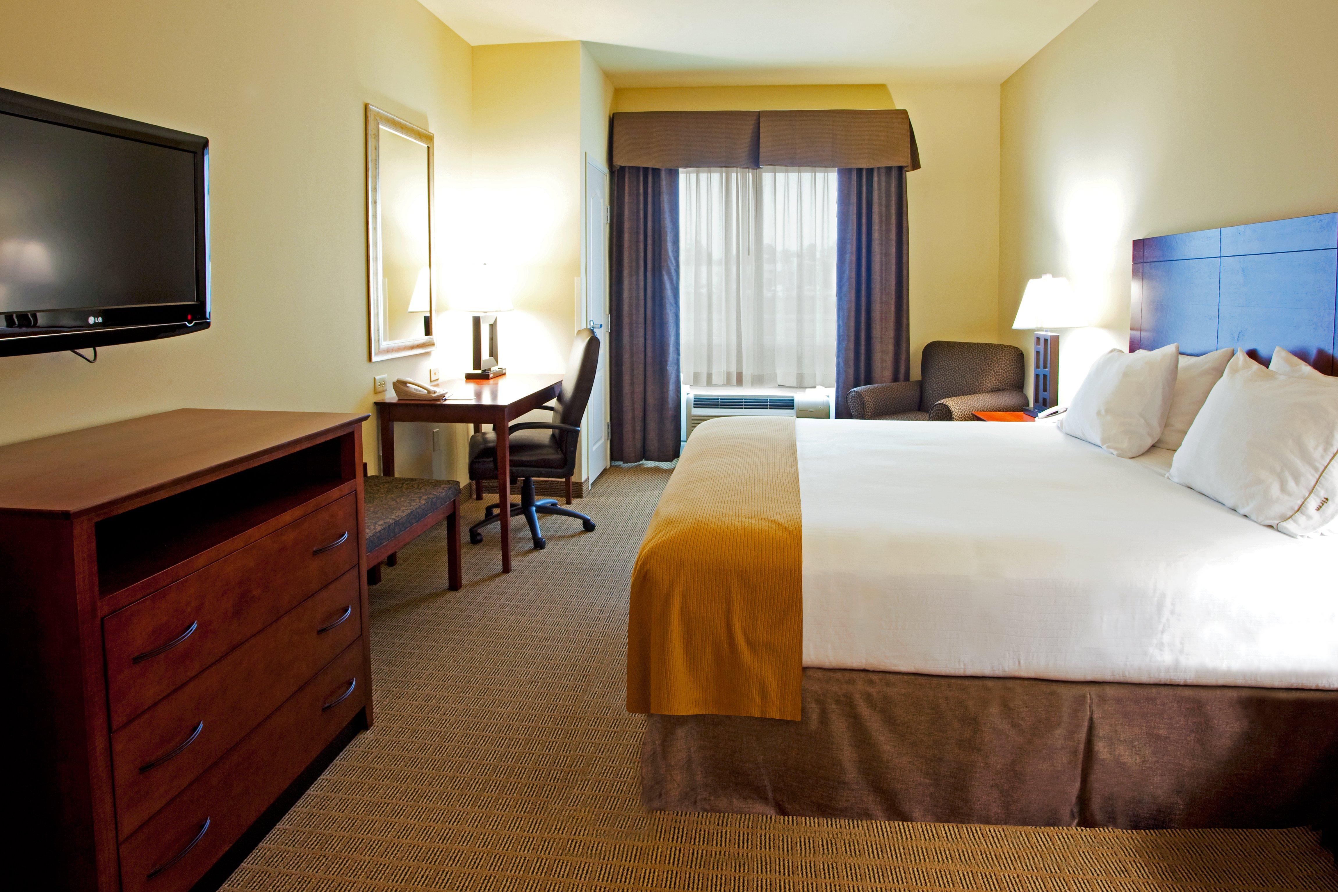 Hotel Express & - By Ihg 2*